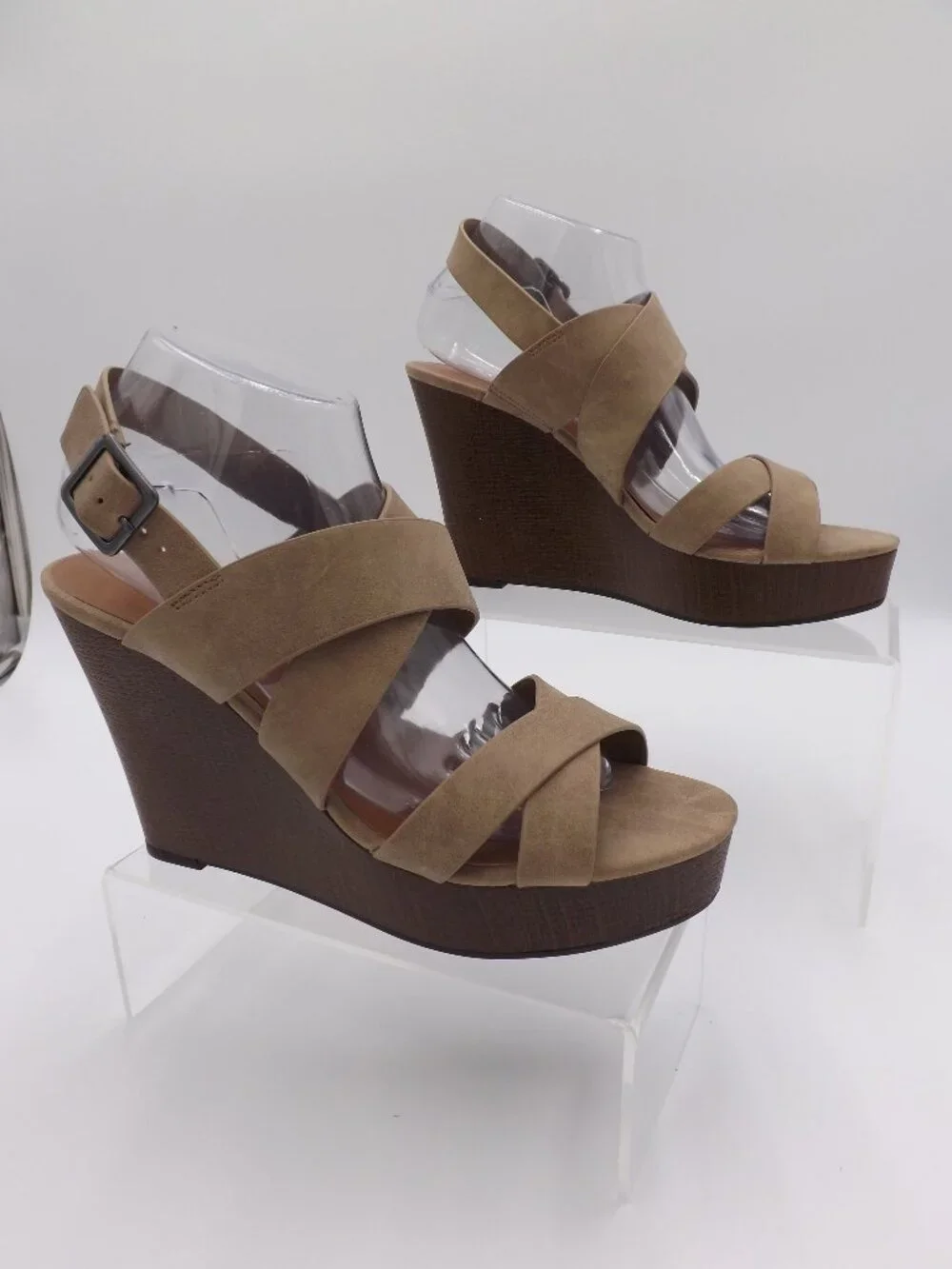 Indigo Rd. Sandals Women's Size 9M Tan/Brown NEW Platform Wedge Strappy